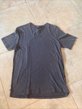 Travis Mathew Tee Shirt